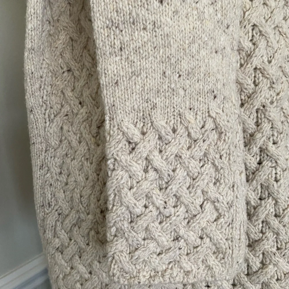 Cream Aran Trellis Pattern Wool and Cashmere Sweater - Picture 3 of 13